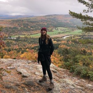 Meet your Posher, Alexandra